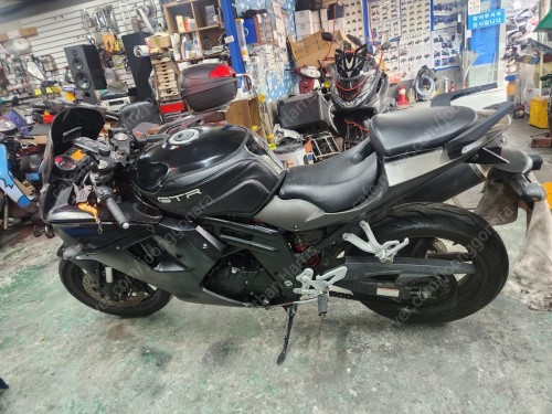 코멧 650rc